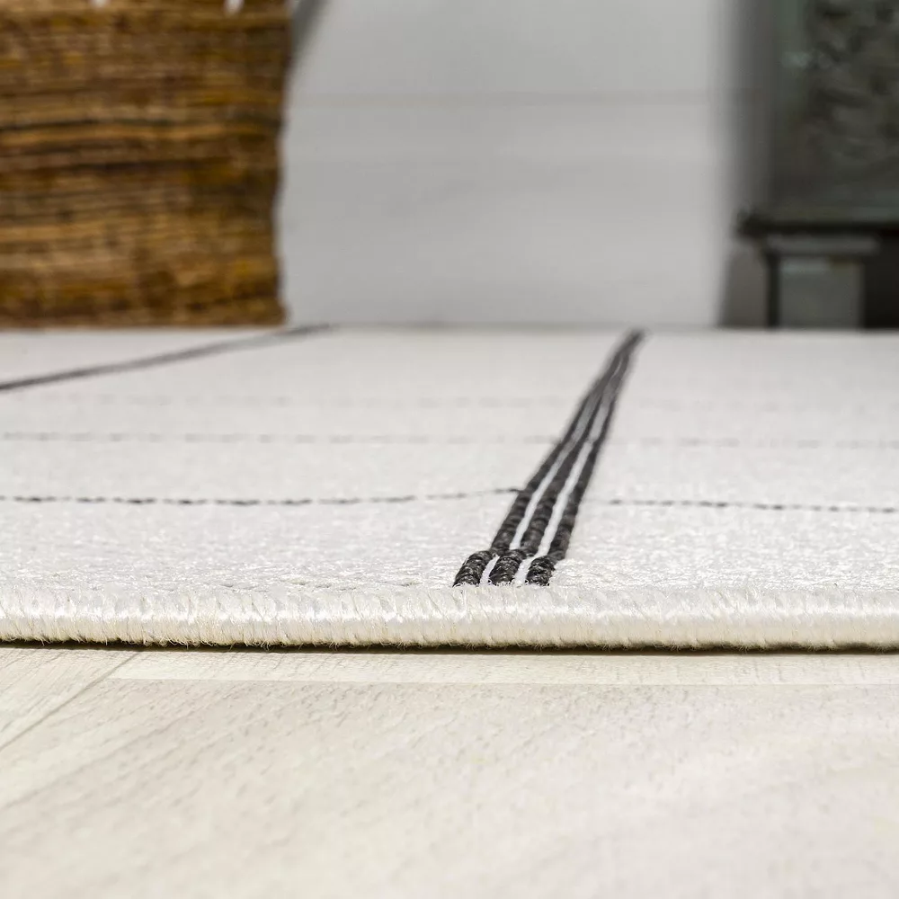 Grid Indoor/Outdoor Rug - Image 3