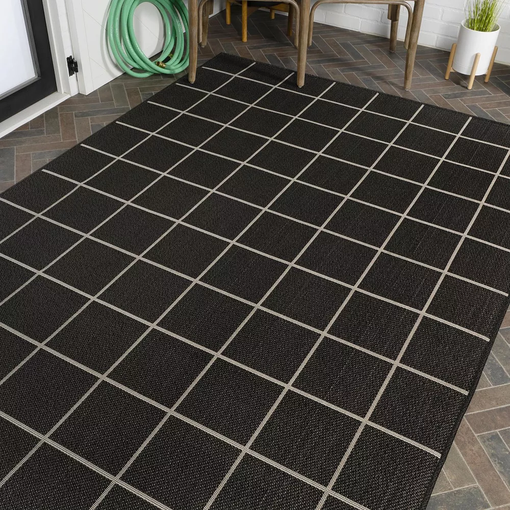 Grid Indoor/Outdoor Rug - Image 6